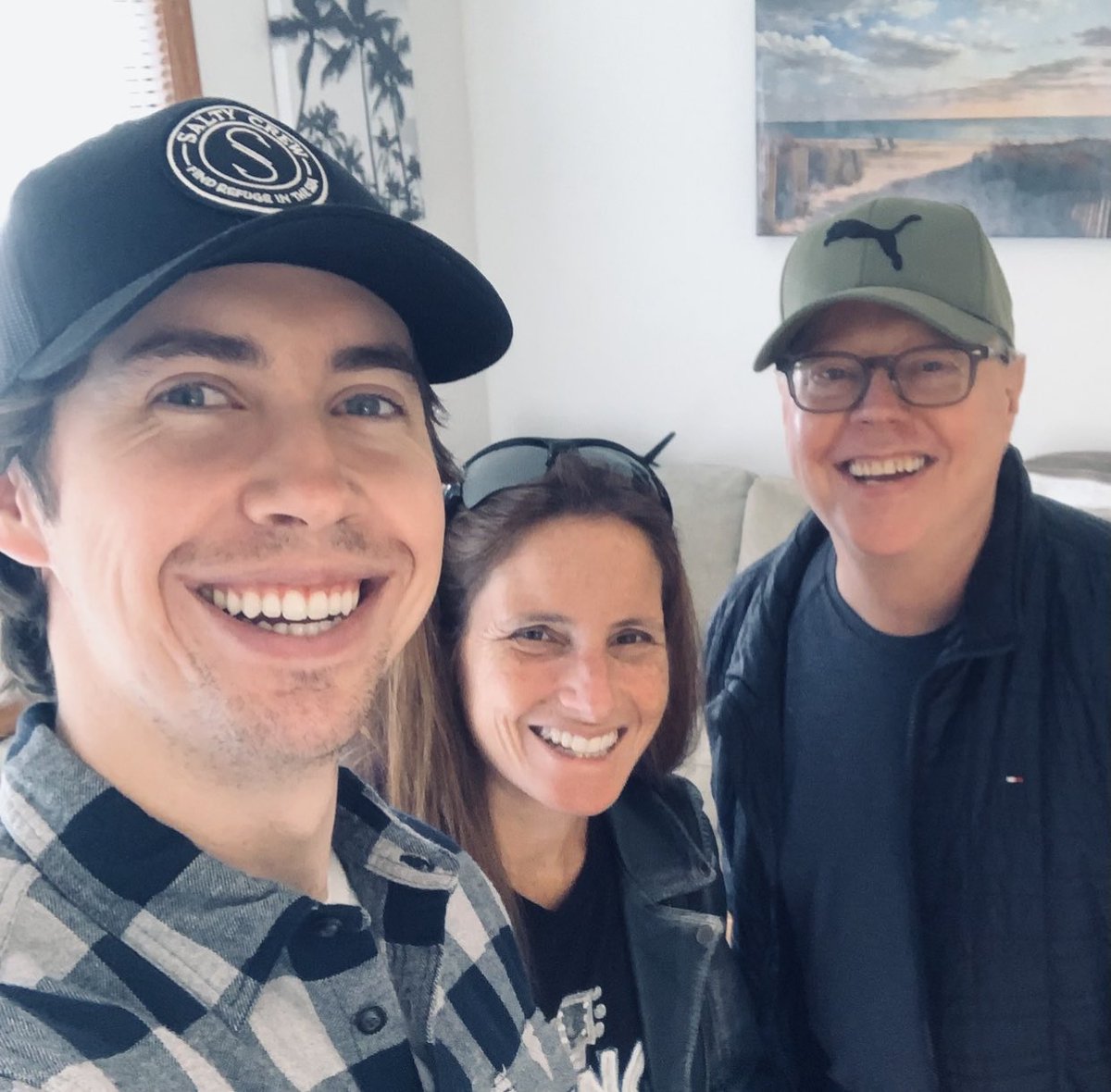 NSAI_NYC's tweet photo. Congrats to this guy  @NickSerro and @DianaTaub for their @NSAIofficial Summer Top 40 song “Girl Tonight” and Scott Forman @mcswervy and @Carinfradin @derekjmusic for their song “Everybody Else Does” https://t.co/MGvKYcNoLn