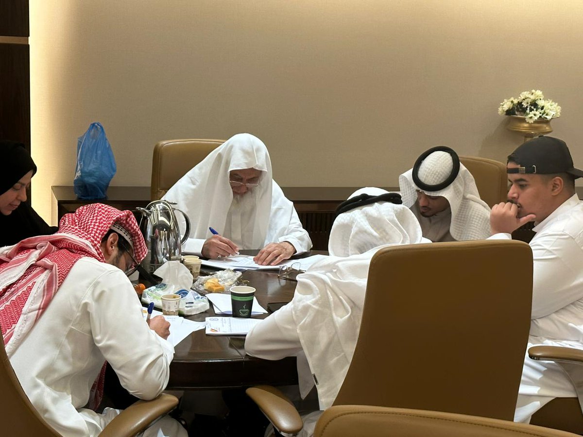 د طلال tweet media