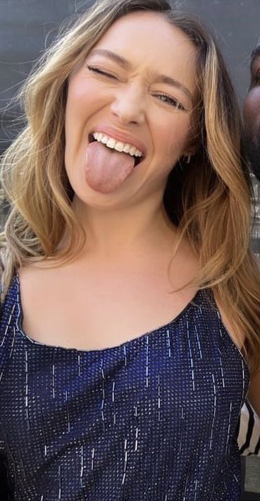 LexaGold1's tweet photo. Same vibe πππβ€
#AdorableDork #AlyciaDebnamCarey https://t.co/QhKnPal8aE