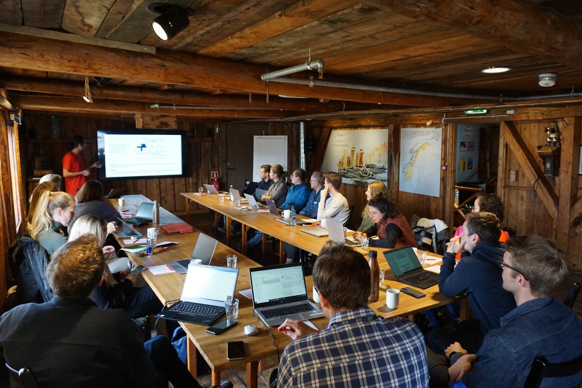 Gathered in Lofoten, the home of stockfish, INTRANSIT have gathered to “hang our ideas on a rack”. Reflecting on our findings so far, which ideas to ferment further and which to display by the sea for all to see.