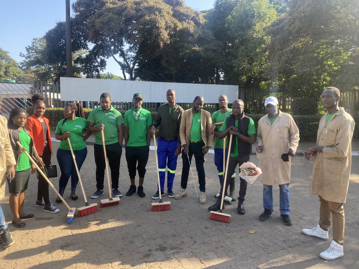 #TeamCottco from Head Office participated in the National Clean-Up Campaign
#cleanup
#Going4Growth
#TransformingCommunities