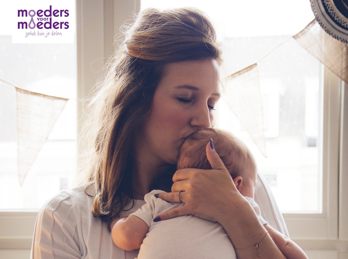 Moeders voor Moeders is dringend op zoek naar zwangere vrouwen die hun urine willen doneren. Ben jij #zwanger? Meld je dan aan en help #wensouders hun droom te verwezenlijken. Álle urine wordt gebruikt voor het maken van vruchtbaarheidsmedicijnen. ow.ly/VMiO50OCKg6