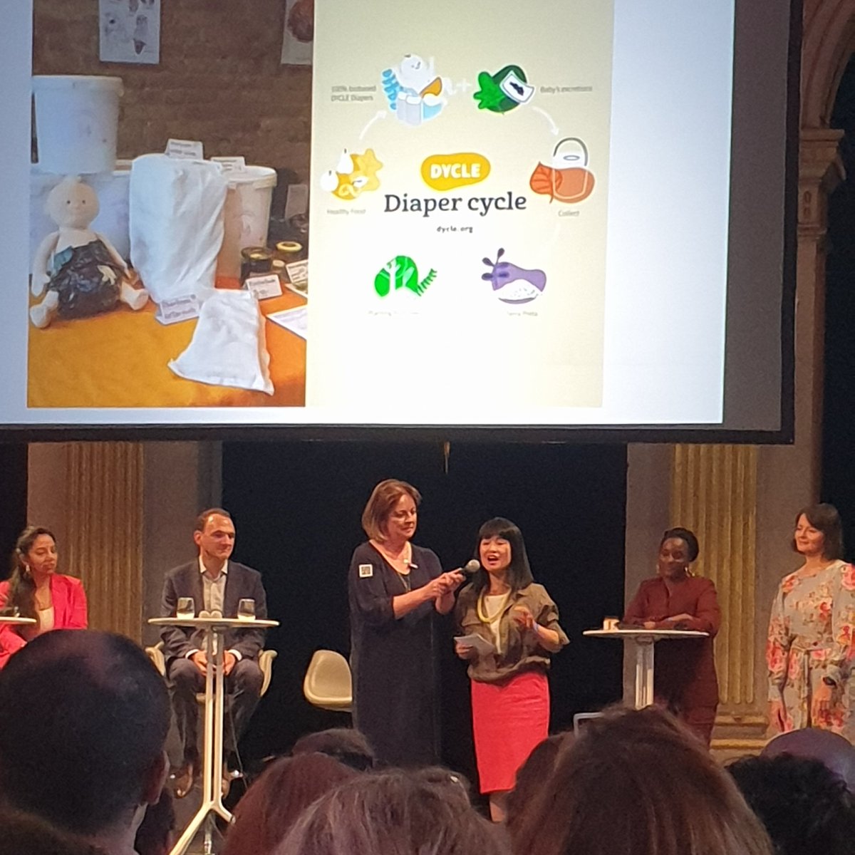 We support parents communities to create rich soil out of #babydiapers and plant #foodforrests for the generation to come!
Thanks for your hospitality, Paris! Thanks to the #SocialTides <a href="/inco_group/">INCO</a> for inviting us and offering the stage to show what we do.  @myblueeconomy