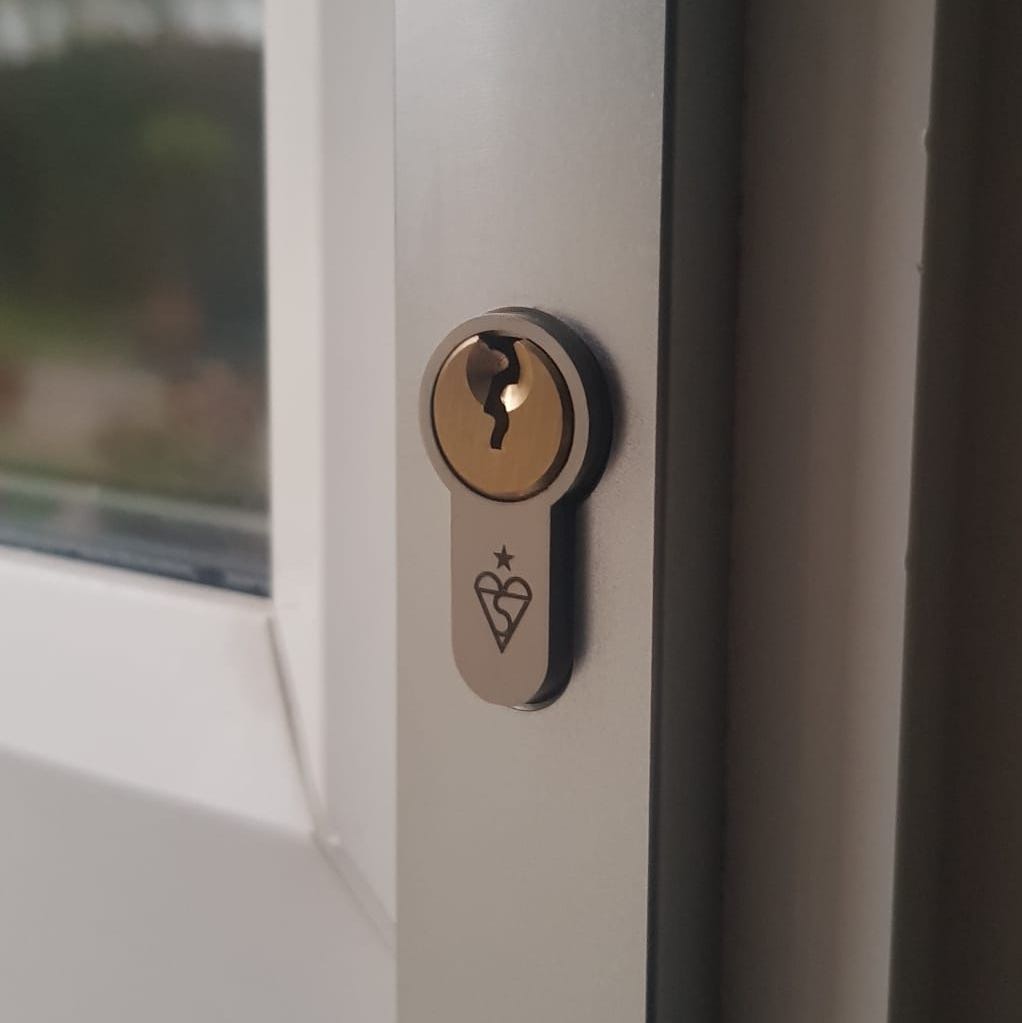 Gain entry & replace mortice lock that had failed. Upgraded their back door lock to British Standard whilst onsite. 🔐

➡ bit.ly/Emergency-Lock…

➡ bit.ly/Security-Surve…

#pensionerdiscount #locks #realignment #upvcdoors #gainentry #britishstandard #woodendoors #locksmiths