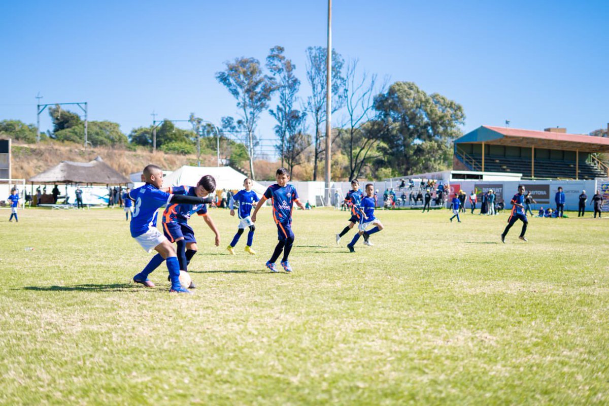 BenoniSpursFC's tweet photo. # BenoniSpurs and #alsaudibakery providing the sweet taste of #victory on and of the field #soccer #community https://t.co/Ytd71hFz6T