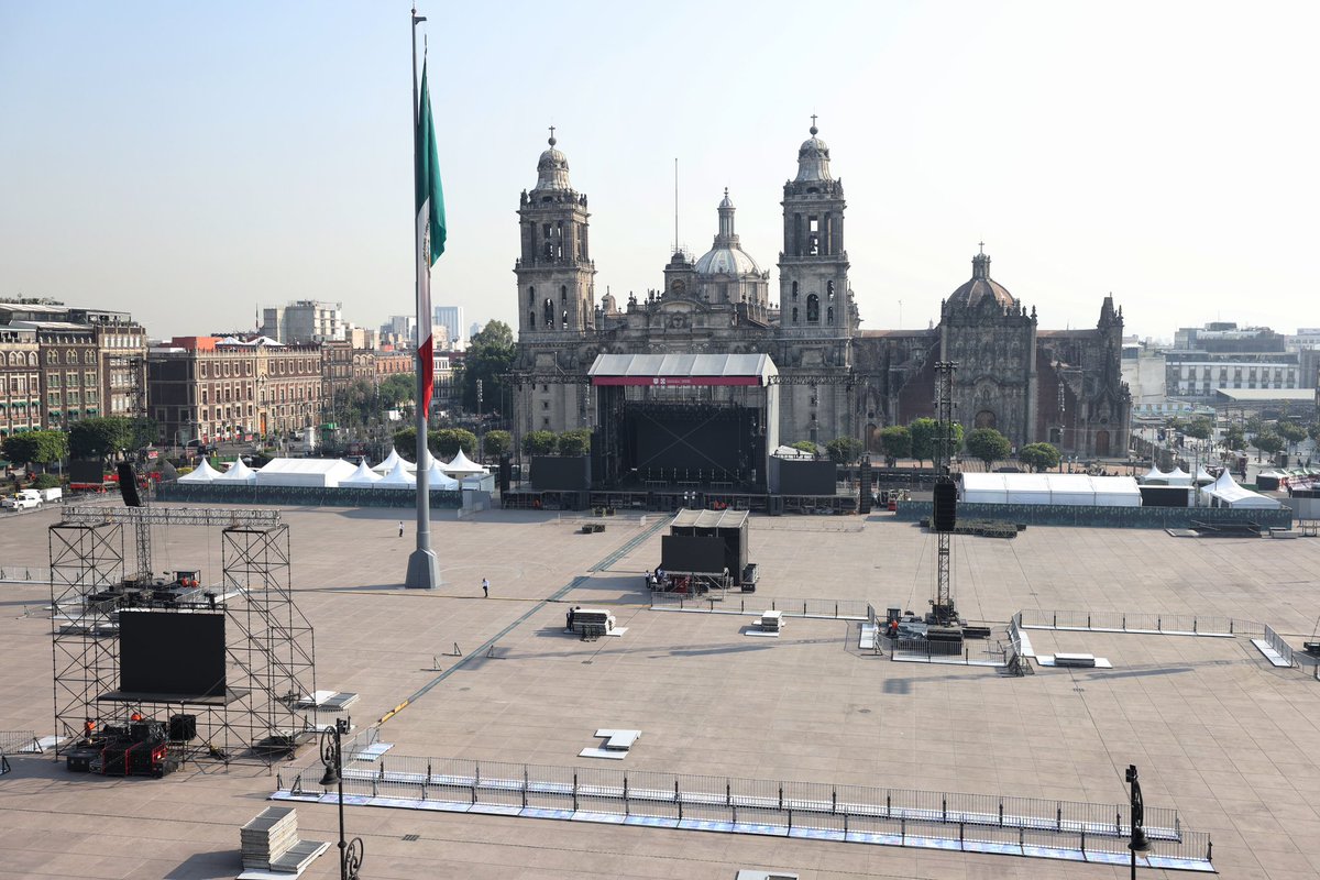 Nos estamos preparando para recibir a Los Fabulosos Cadillacs en el Zócalo de todas y todos los mexicanos. Que sea buen viernes para tod@s.