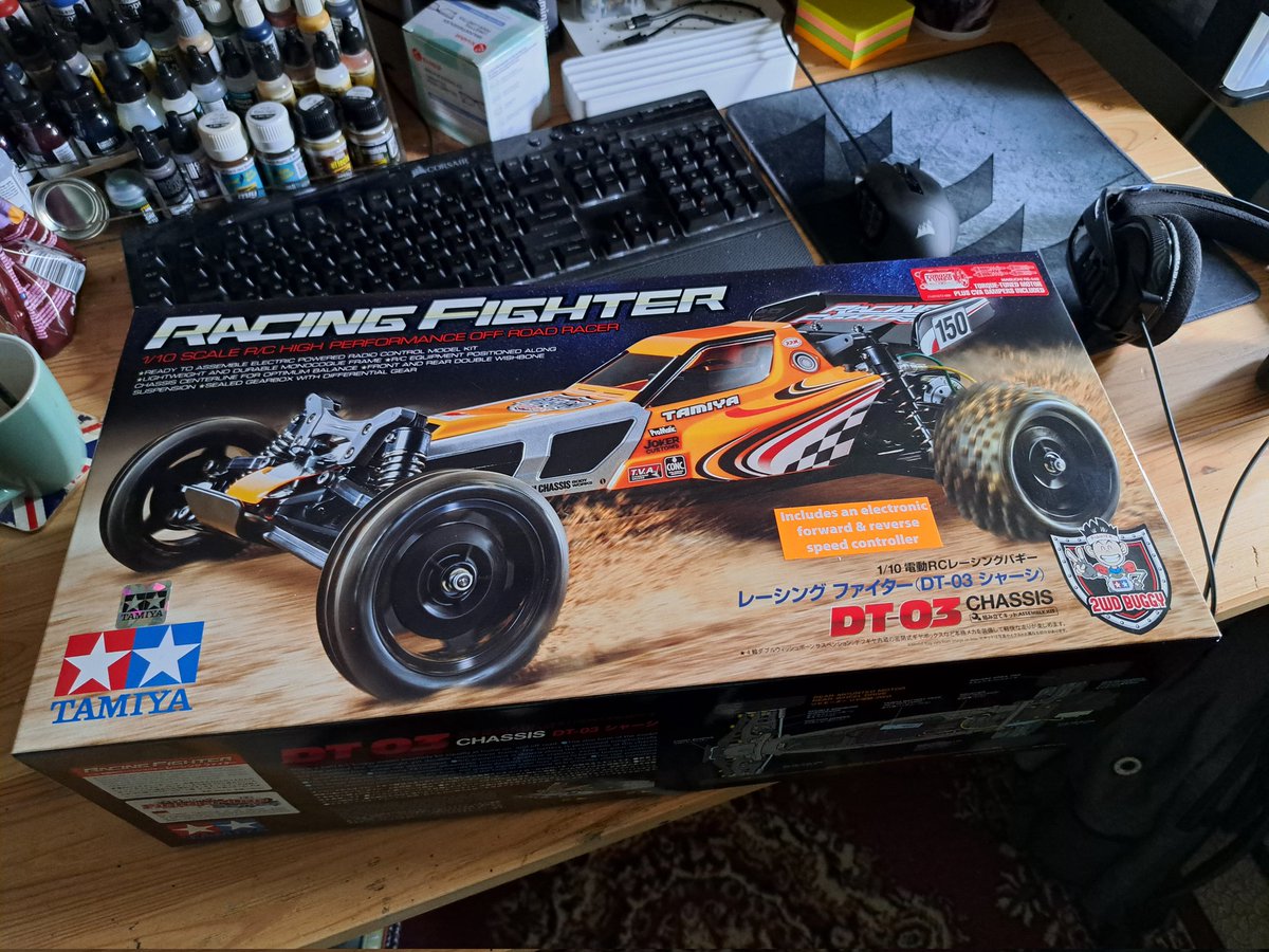 Got a new toy tamiya racing fighter 1/10 gon build it till my controller with rc system/servo comes in