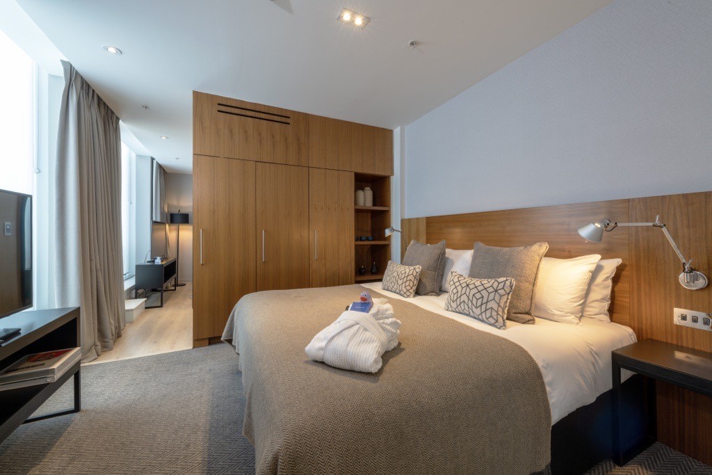 Dalata Hotel Group (@dalata_hotels) on Twitter photo Our London expansion continues! Today we are pleased to announce our 5th hotel in London, as we have exchanged contracts to acquire the long leasehold interest of the Apex Hotel London Wall from <a href="/ApexHotels/">Apex Hotels</a>. You can read the full announcement here: dalatahotelgroup.com/investors/late… Our London expansion continues! Today we are pleased to announce our 5th hotel in London, as we have exchanged contracts to acquire the long leasehold interest of the Apex Hotel London Wall from <a href="/ApexHotels/">Apex Hotels</a>. You can read the full announcement here: dalatahotelgroup.com/investors/late…