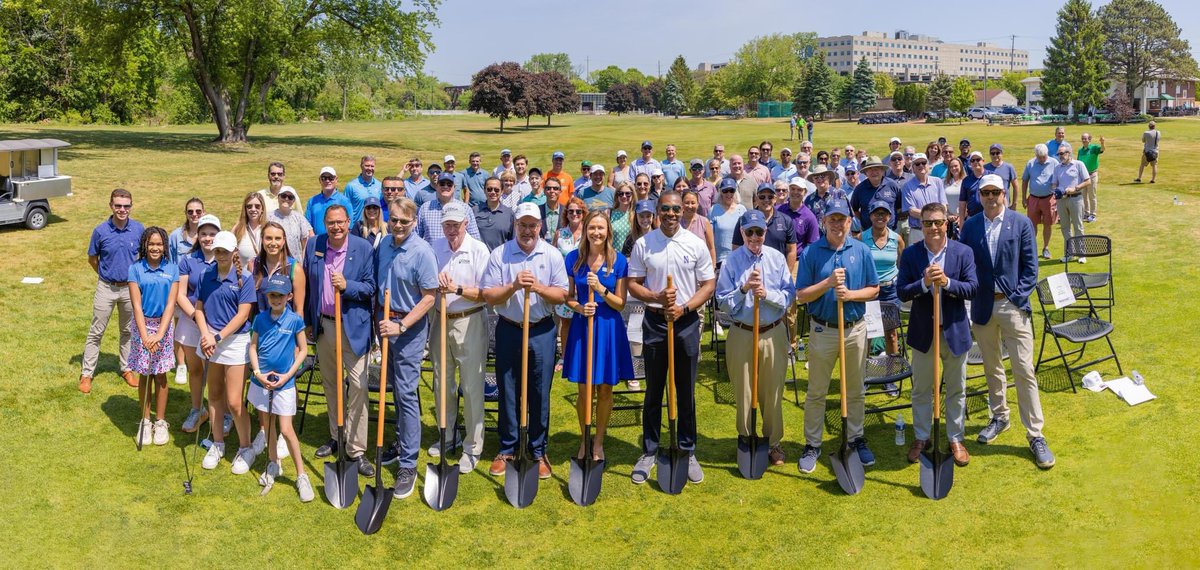 CanalShores's tweet photo. A historic day at the gem! Alongside our partners at @KemperSports @FirstTeeChicago @WGAESF @CharitiesGolf @CDGAGolf we broke ground on our #PreservingTheGem 2nd Century Campaign. Thanks to all who attended and have supported! #CanalShores #CanalShoresGolfCourse #CommunityGolf https://t.co/Th3P2yU0tj