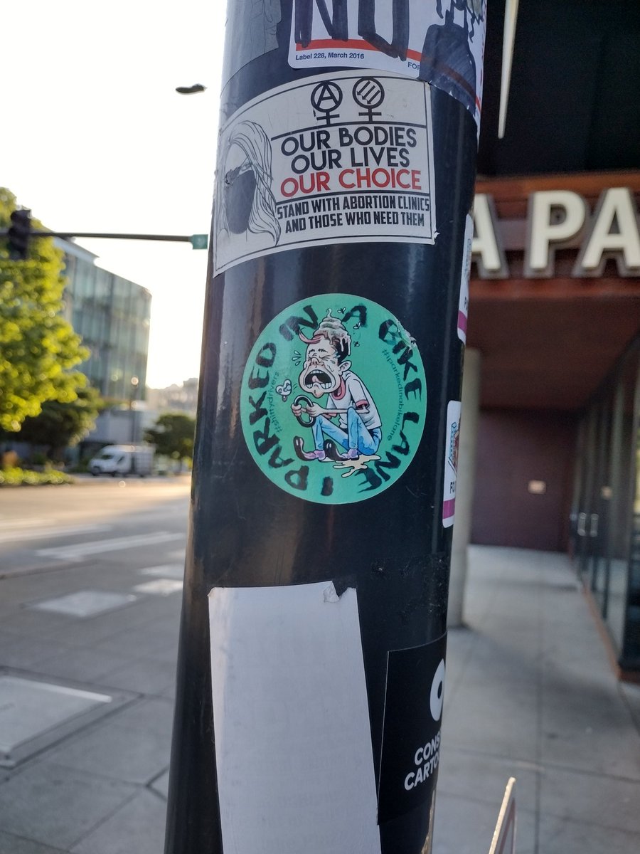 seattlesaltiest's tweet photo. Spotted in the wild today 😎 #Seattle #shittydrivers #iparkedinabikelane https://t.co/xwUAOLQ769