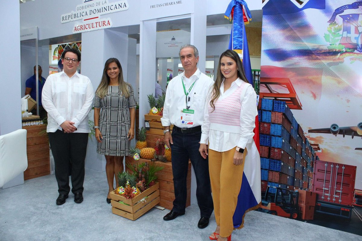 La Feria Agroalimentaria es organizada por la @AGROEMPRESA, y <a href="/prodominicana/">ProDominicana</a>, y Adoexpo forma parte del Comité Organizador que junto a otras instituciones públicas y privadas apoyaron la ejecución de esta Feria.

#Adoexpo #AsociaciondeExportadores  #Exportacion