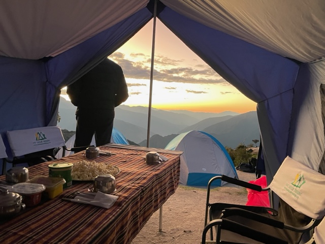 Everestclimber's tweet photo. Check out the ultimate guide for trekking the Inca Trail to Machu Picchu. We have linked all the most information you need to know before going on the famous trail to Machu Picchu. #Incatrailtrek #trektomachupicchu #incatrail @Everestclimber 
LEARN MORE: https://t.co/1kLdevUgqf https://t.co/dXIrQrZXMz