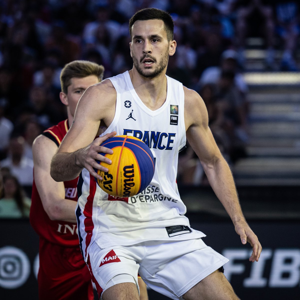 3x3ffbb's tweet photo. FRANCE - SUISSE EN HUITIÈME 🇨🇭🔥

L'Équipe de France masculine jouera contre la Suisse pour une place en quart de finale de la #3x3WC demain à 14h25.

📺 https://t.co/dnO12lk1wG https://t.co/gRX9iK1vyu