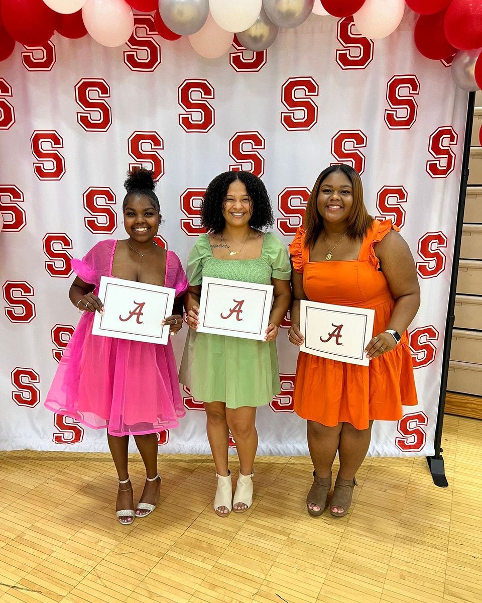 UA Parent & Family Programs tweet media