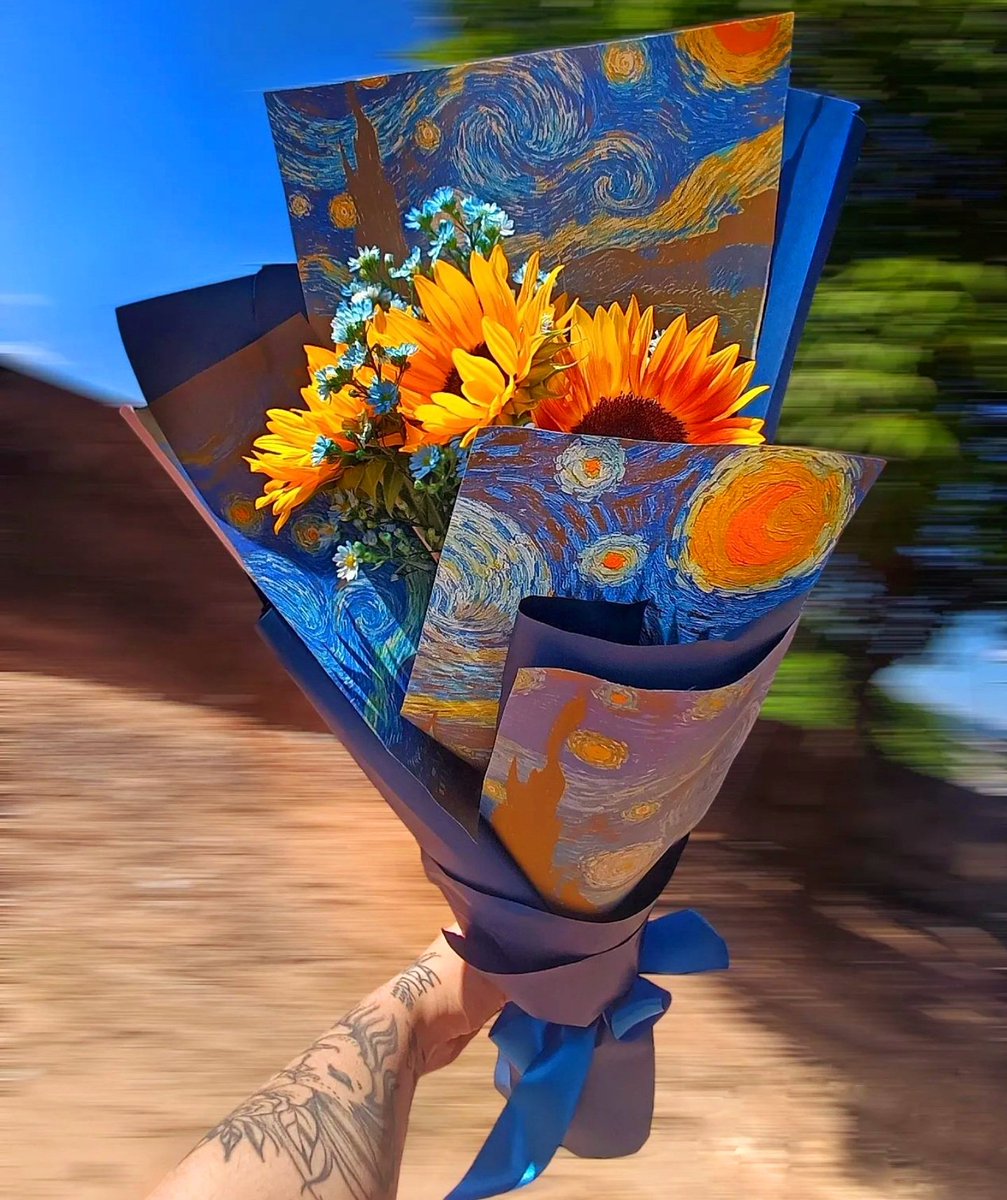 my favorite sunflowers 🌻💙