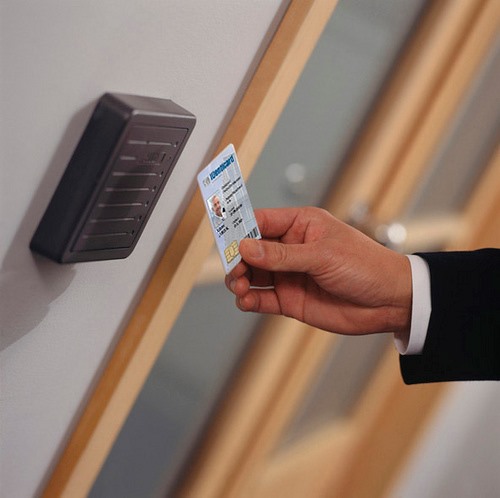 Need control over who comes and goes at your business premises? We can design and install access control systems tailored to your specific requirements, providing high levels of security and protection against individuals gaining unauthorised access.
#accesscontrolsystems