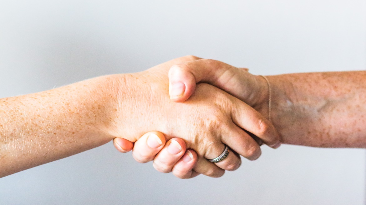 FoodEng's tweet image. The Head, Heart and Guts Approach to Innovation

Robyn Bolton, #MileZero, explains how shifting the tone of your pitch can effectively increase #Innovation.

Click the link ⬇ to learn more.

🔗: fal.cn/3yLyE
📷: Sincerely Media / Unsplash
#Management #Workforce