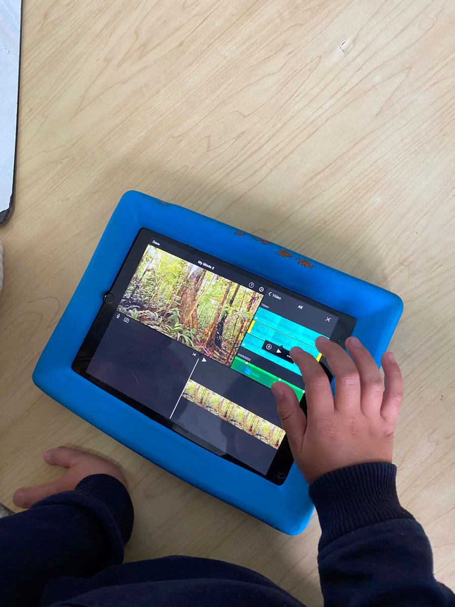 MrCramer's tweet image. Ss took on the roles of #producer, #director + #setdesigner to transform pieces of their own 📝 into #stopmotion shorts! These experts seamlessly combined @stopmotion_app, #iMovie + @Seesaw to create shorts they shared w/ friends + fam who will watch, interact + provide feedback!