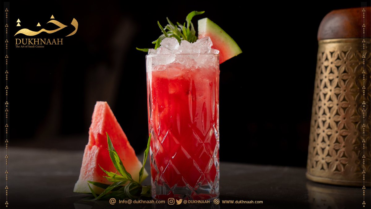 انتعش بالصيف مع عصير البطيخ 🍉❄️

احجز طاولتك من ذا شيفز 📲
linktr.ee/thechefz_

او اتصل على: 
٠٥٥٢١٥٤٤٥٥📞

#فن_المذاق_السعودي 
#بوليفارد_رياض_سيتي 
#مطعم_دخنه