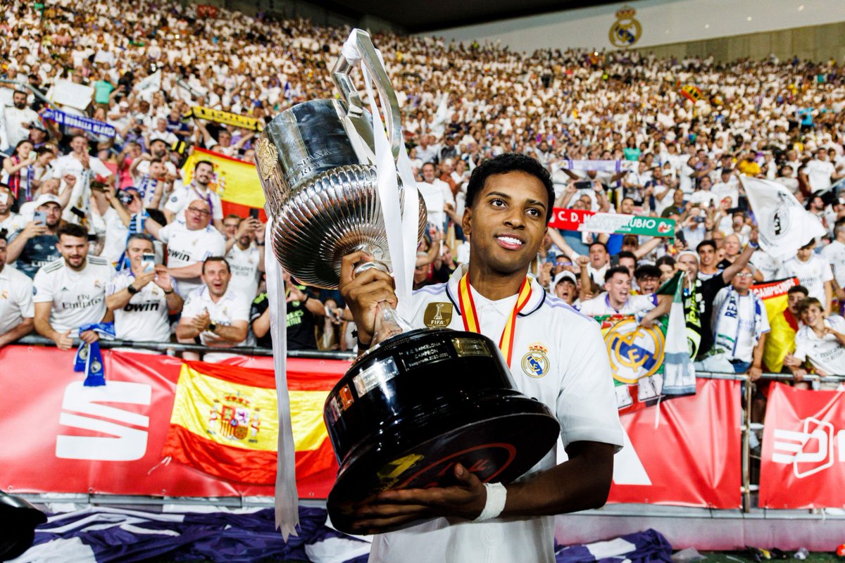🚨🌕| Florentino Pérez wants to create a front trio of Vinícius, Mbappé and Rodrygo. <a href="/relevo/">Relevo</a> #rmalive