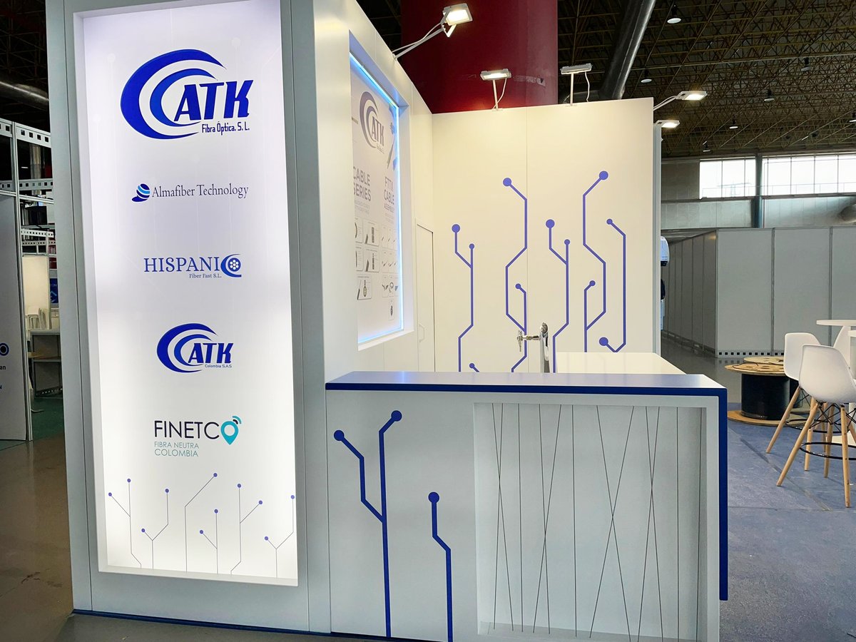 AtkFibraOptica's tweet photo. Feria de telecomunicaciones #Aotec

#feria #telecomunicaciones #telecom #ftth #atk https://t.co/HmQE8LxkVO