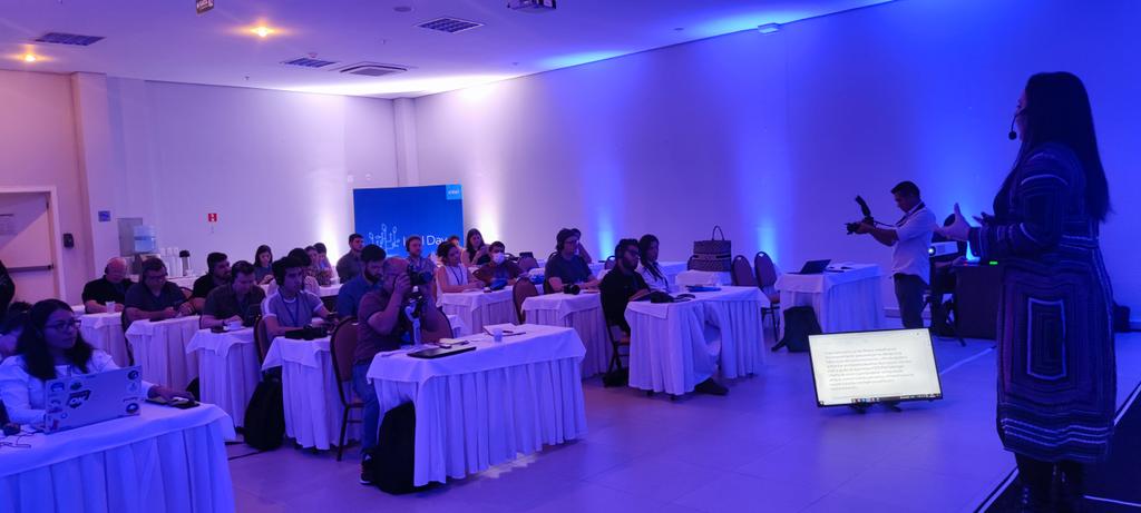 Corresponsables's tweet image. #AEstaHora #IntelDay. Presentación de la estrategia corporativa de Intel.
@Dell
@intel
@intel_la
@ComputerAidUK

#SolarCommunityHub. Manaos  Amazonas Brasil
#FelizViernesATodos #FelizViernes #FelizViernesParaTodos