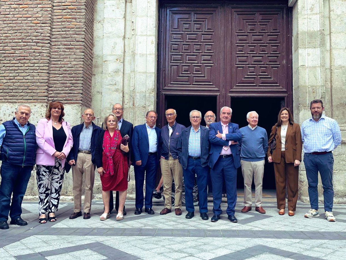 ¡Feliz día compañeros!