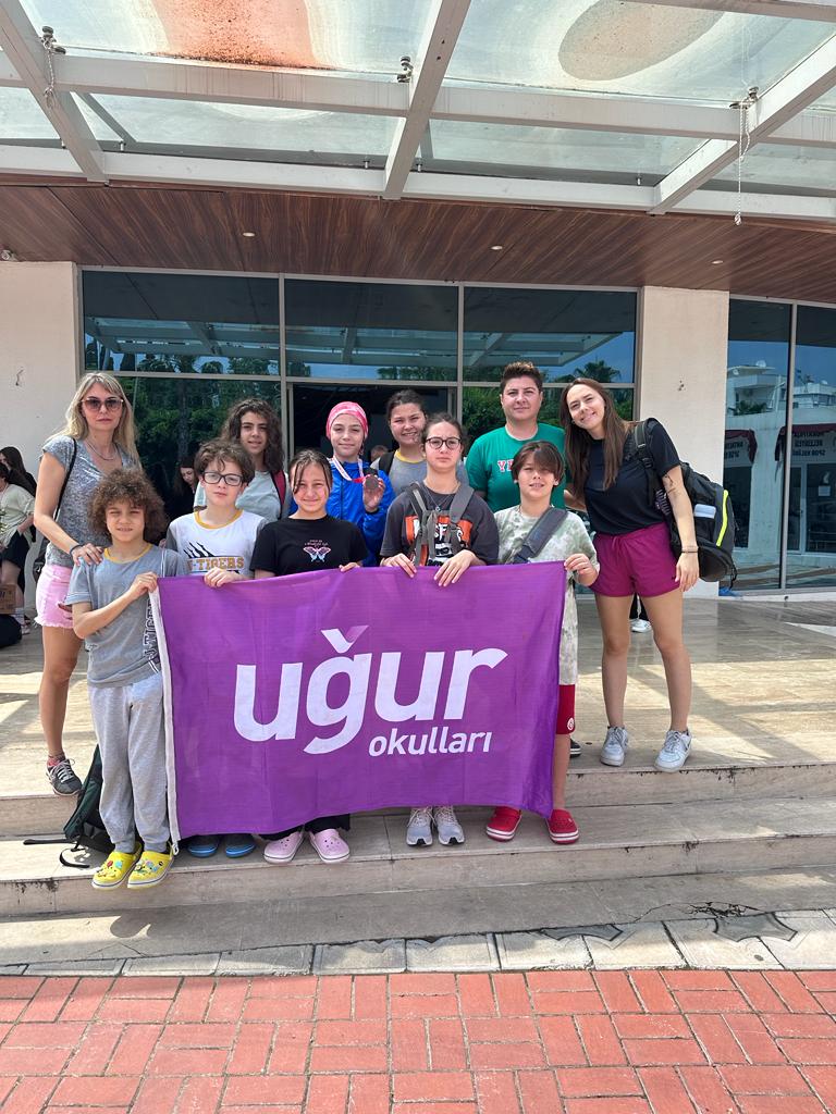 Antalya Gençlik ve Spor İl Müdürlüğü tarafından düzenlenen Okul Sporları Yüzme İl Müsabakası, 100m serbest stil kategorisinde öğrencimiz Rüzgar Apaydın Antalya 3. sü olmustur.👏🏻🥉
Öğrencimizi tebrik eder, başarılarının devamını dileriz.💜 #UğurluOlmak