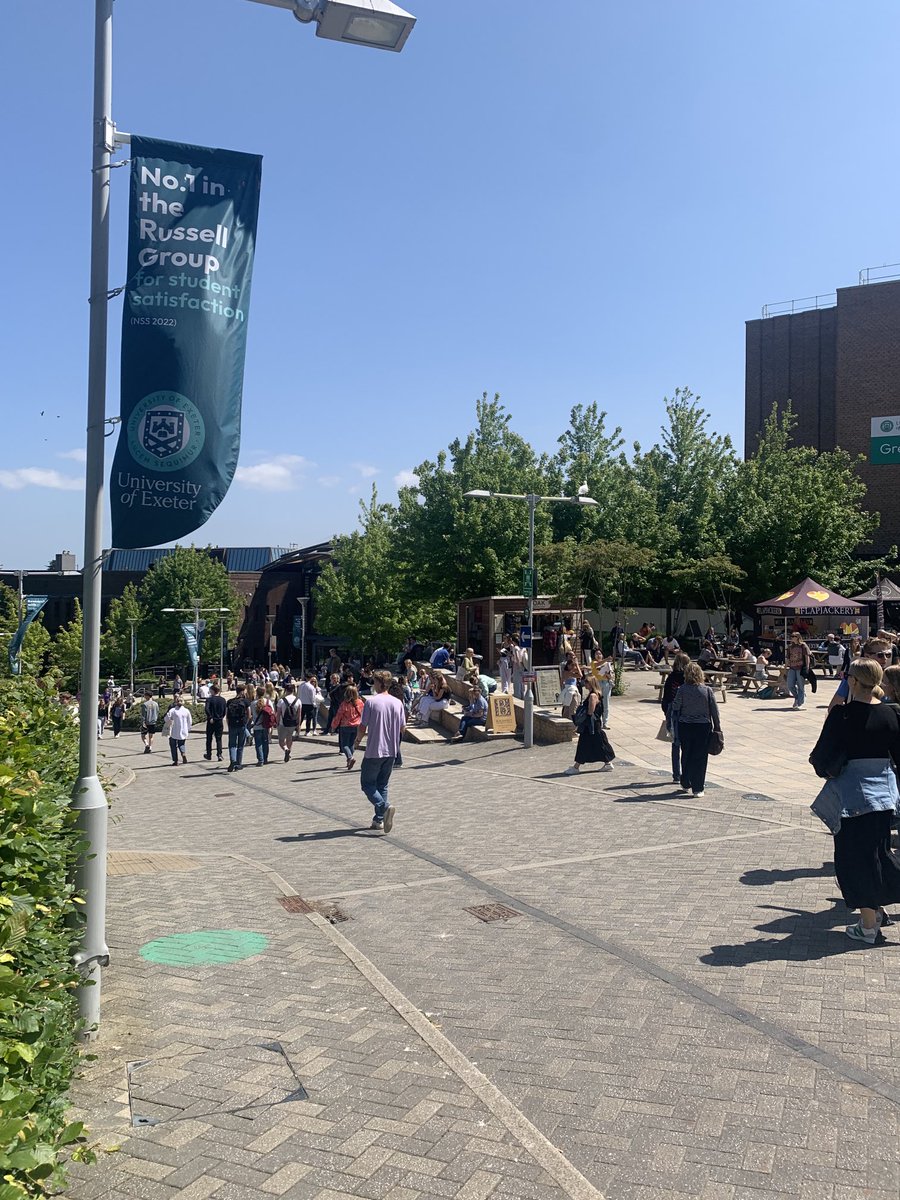 Welcome to ⁦@UniofExeter⁩ Open Day ☀️ It’s so great to see the campuses buzzing with the next generation of students. Don’t forget to ask one of our ‘yellow t-shirt’ ambassadors if you have a question. #LoveExeter 💚