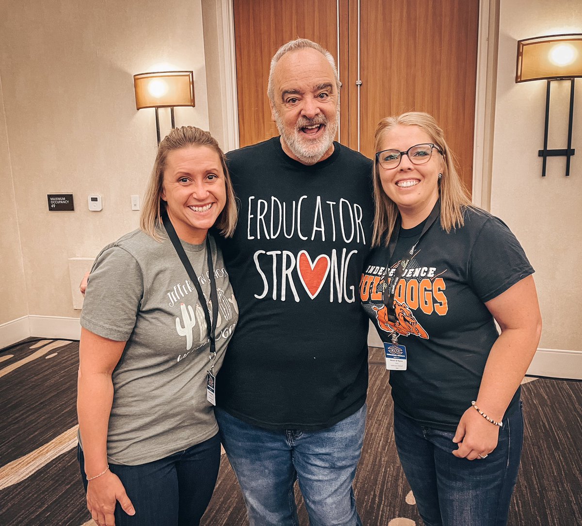 nlokane's tweet photo. Meeting @gerrybrooksprin at #USAKS23! 🧡🖤🐾🫶🏻 https://t.co/JkDlwB6QZ3