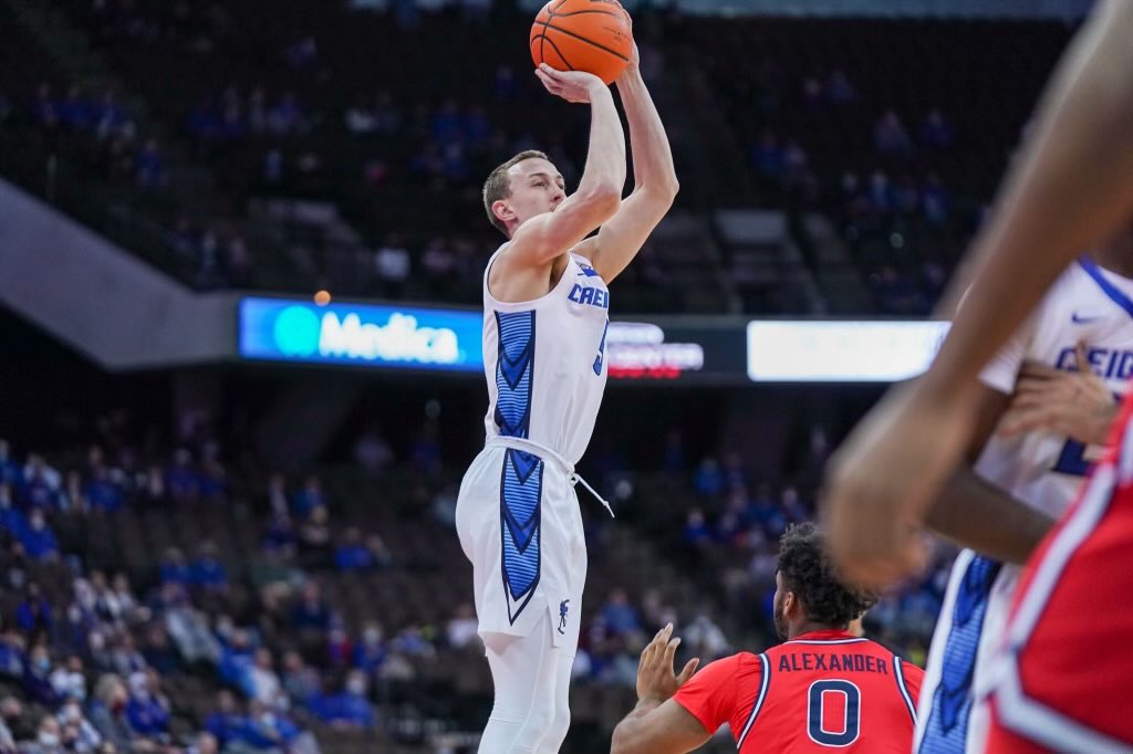 Happy to former Bluejay ⁦<a href="/Alex_OC11/">Alex O'Connell 🐰</a>⁩! Wishing you an awesome day, Alex!!