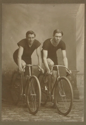From bicycle mechanics, racers, and shop owners, to motorcycles and their famous automobiles, Fred &Auggie Duesenberg got their start in Garner, IA.

#Iowahistory  #sporthistory  #cyclinghistory  #cycling
