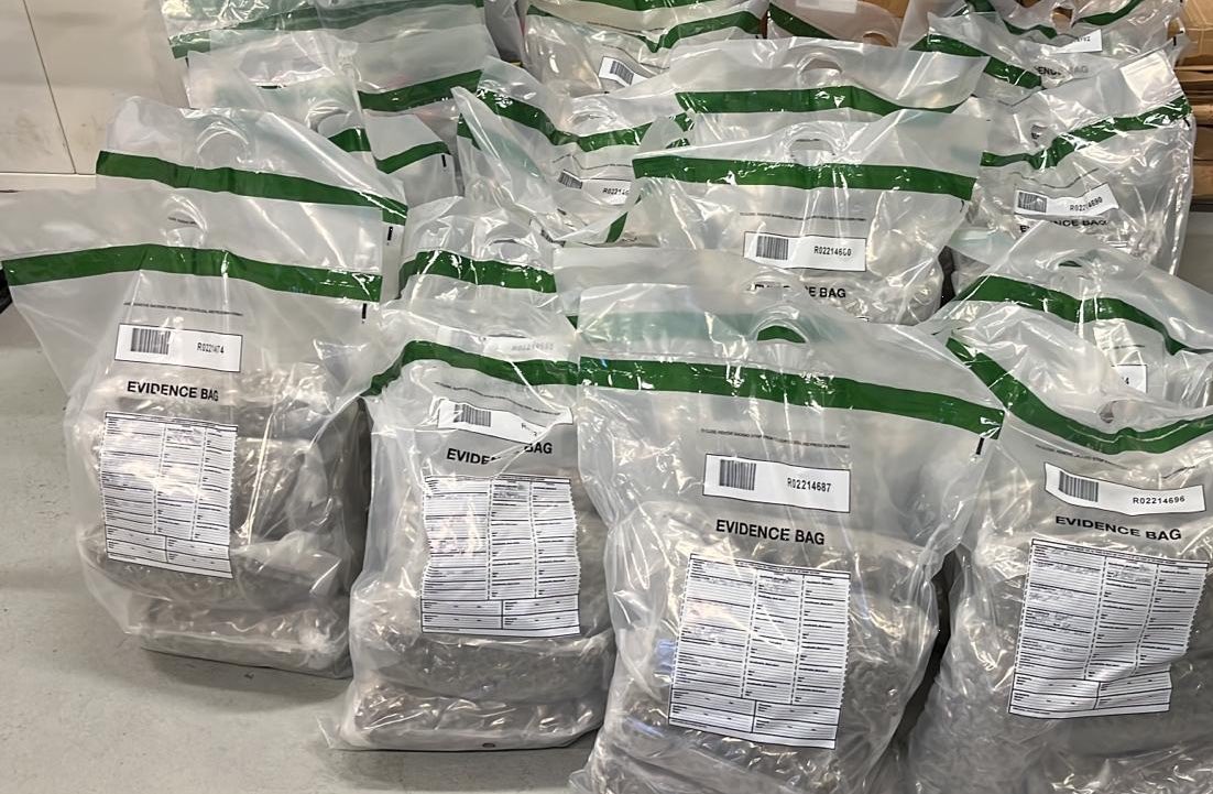 Officers from the Police Service of Northern Ireland’s Auto Crime Team have recovered suspected herbal cannabis with an estimated street value of around £2million in the Dargan Road area of Belfast on Thursday 1st June: psni.police.uk/latest-news/su… #OpDealbreaker