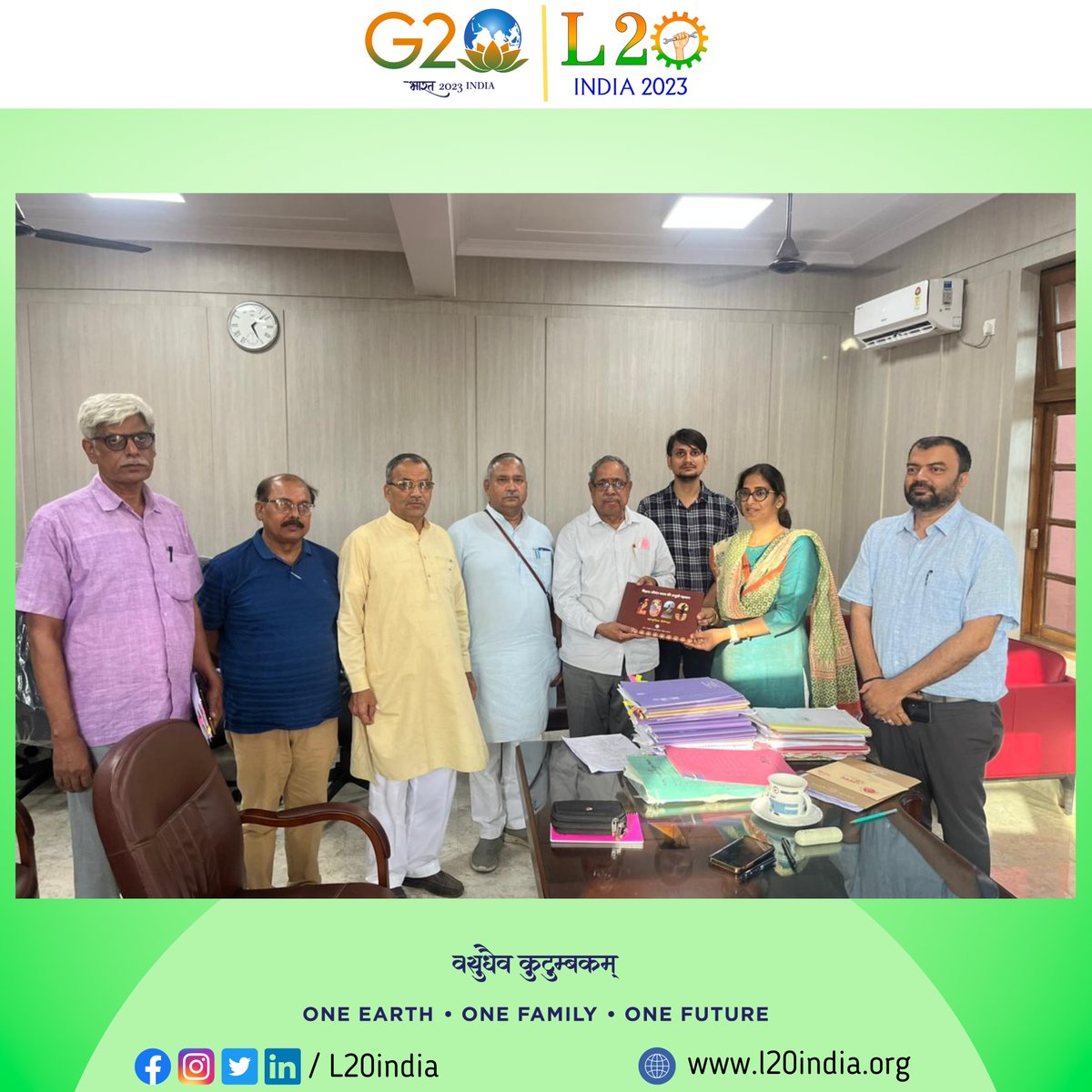 A delegation of #L20 secretariat met Ms. Bandana Preyashi, Nodal officer for L20 and secretary Culture department and invited her to join the L20 Summit, Patna.
 #G20Summit #G20India
@g20org @BandanaPreyashi @LabourMinistry @LabourPib @PIB_India @PMOIndia  @MEAIndia  @BMSkendra