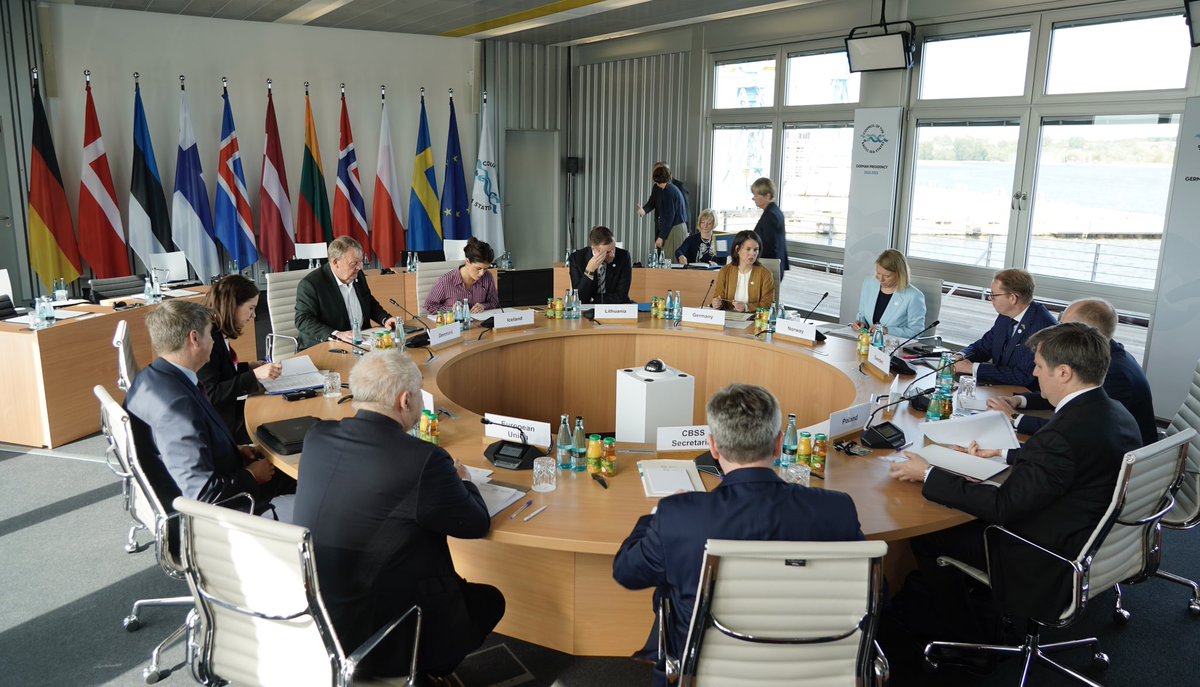 DanishMFA's tweet image. FM @larsloekke: “Good to discuss common challenges and opportunities w/ colleagues in Council of Baltic Sea States today. Russia’s invasion of #Ukraine has increased tensions. Need to phase out Putin’s fossil energy and enhance resilience of critical infrastructure.” #dkpol #CBSS