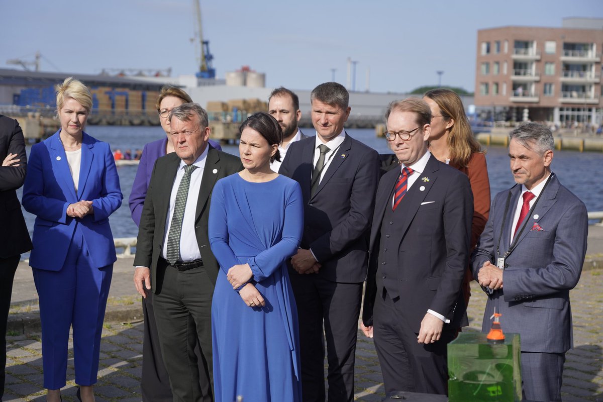 DanishMFA's tweet image. FM @larsloekke: “Good to discuss common challenges and opportunities w/ colleagues in Council of Baltic Sea States today. Russia’s invasion of #Ukraine has increased tensions. Need to phase out Putin’s fossil energy and enhance resilience of critical infrastructure.” #dkpol #CBSS