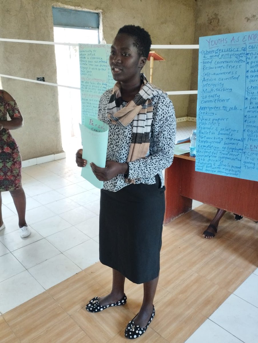 Representing the adolescent girls' group, Joy is making a presentation on the factors to consider in Starting business.
- your passion/ability
- capital
- access to market
Etcetera...
#letgirlslearn #whatgirlswant