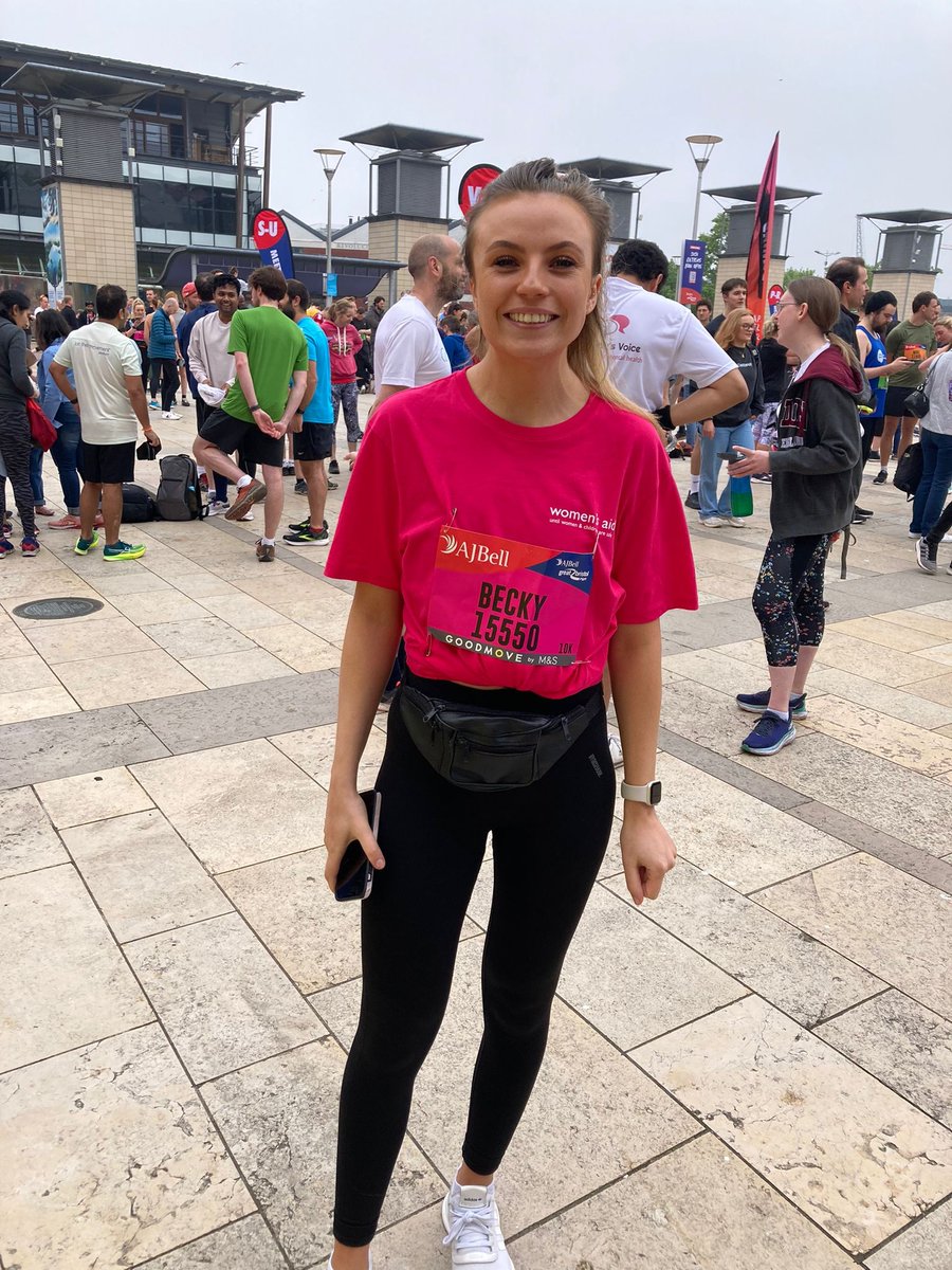 💬 'Women's Aid went above and beyond to support me on the day of my race, and it was heart-warming to see them cheering me on'. Today's #FridayFundraiser is the remarkable Becky who we proudly supported in completing the Great Bristol 10K! Great work!❤️