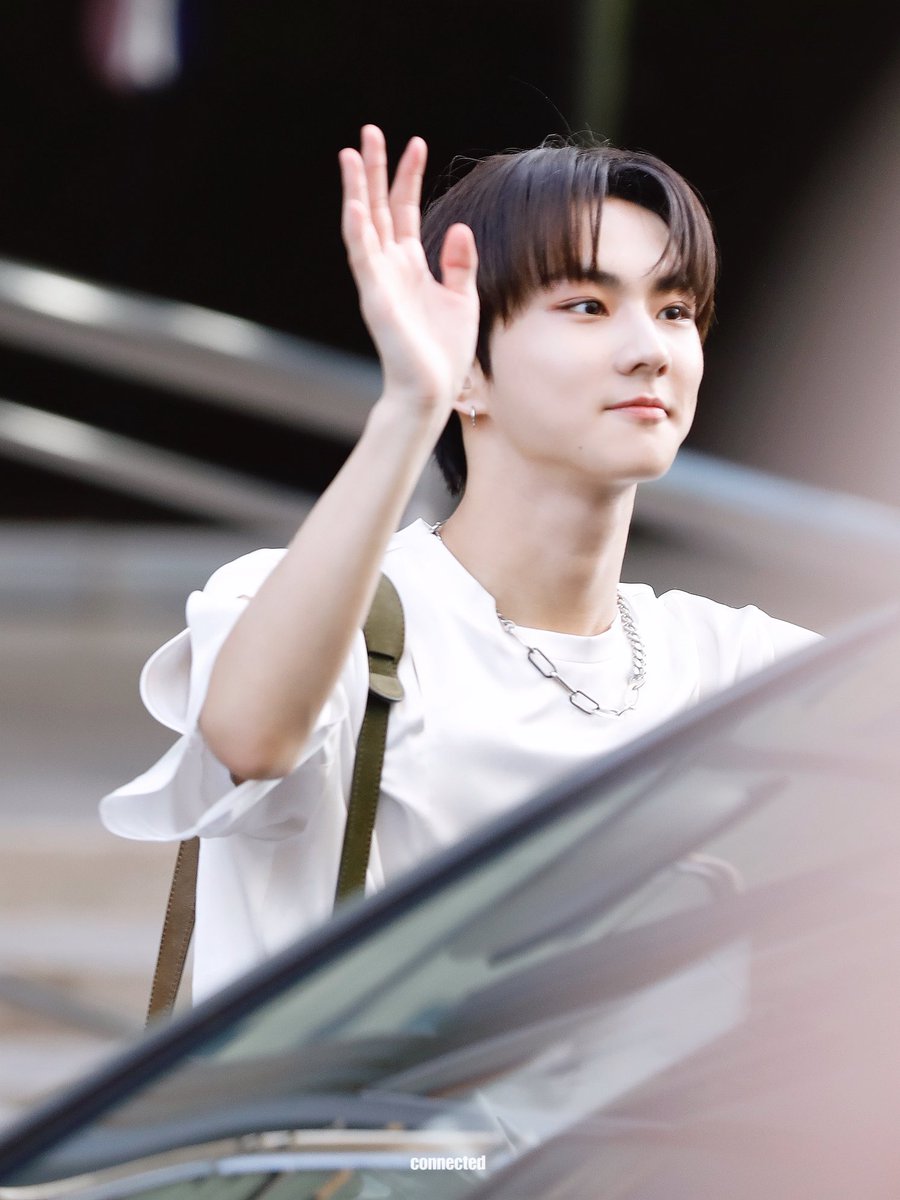 230602 뮤뱅 퇴근

#정원 #JUNGWON #ジョンウォン
#엔하이픈_정원 
#ENHYPEN_JUNGWON 
#엔하이픈 #ENHYPEN