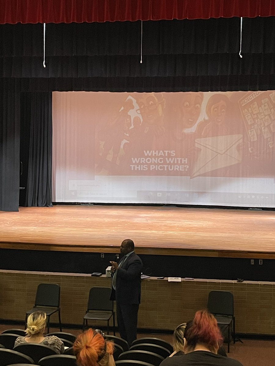 BTWBookers's tweet image. Advanced Placement Night was outstanding! Thank you Dean Mikeal Davis @_HamptonU for an outstanding presentation about the importance of taking AP classes. Our Bookers are ready to take the L.E.A.P. ( Learn To Excel With Advanced Placement) #LEAP #apclasses#BookerScholars