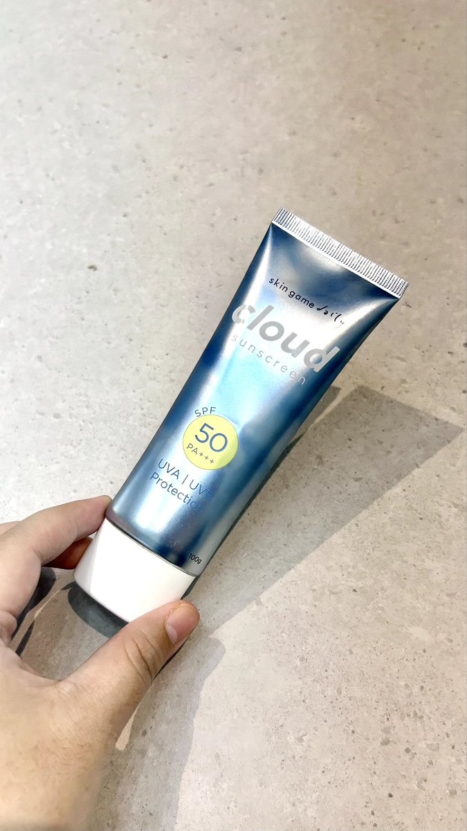 _Mayychn's tweet photo. Weh wehh...
6.6 nanti bakal ada buy 1 get 1 Cloud Sunscreen by @skingameofc 
Jgn lupa pasang alarm yakk, biar ngga ketinggalan co nya xixi...
Link shopee : https://t.co/E1bsQA8uBf https://t.co/5jrJvdnWZ3