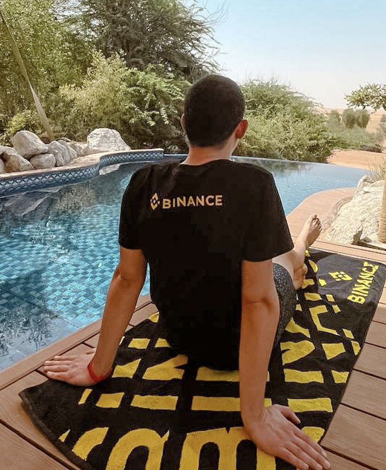 MayGordon01's tweet image. oneone.eth ✖ 币安6.1儿童节礼物23H开奖
感谢各位粉丝平时的支持，也感谢 #Binance📷📷 提供的3套周边抽奖

#币安 是很多人的首选交易所，毕竟大所全球化也值得信赖。即将到来的六一儿童节，也希望大家能保持童真，保持对行业的热爱。
关注：@binancezh + @MayGordon01