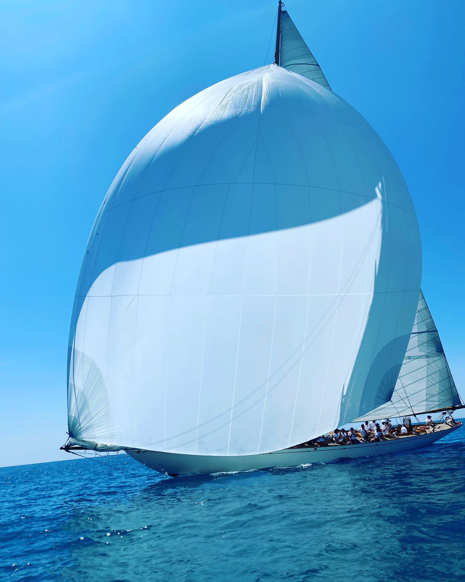 Gonflées les <a href="/VoilesdAntibes/">Les Voiles d'Antibes</a>