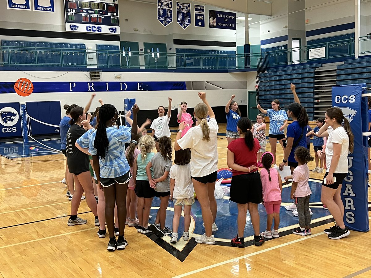 CCS_VB's tweet photo. First day of camp was a success! We welcomed 47 campers between two sessions and had some awesome HS volunteers leading the way! We are excited to keep up the hard work for two more days and see their progress! ๐๐
#CougarCubs #CougarTots #CCSVB https://t.co/tutbwqjAFp