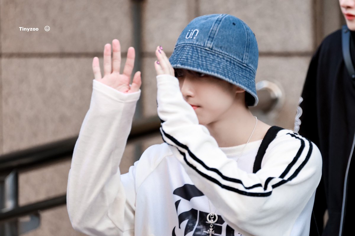 skzzoozoo's tweet photo. 230602
🐿️HD

#StrayKids  #HAN 
#스트레이키즈  #한 https://t.co/2JEoui8251