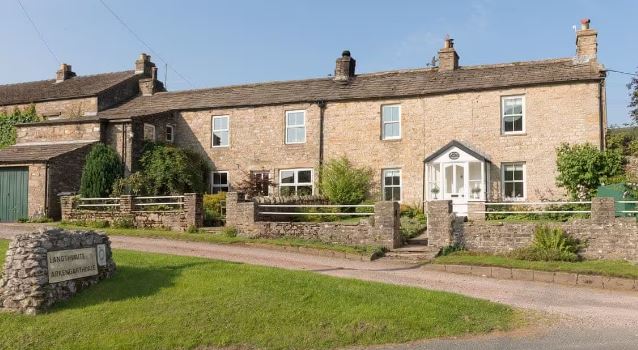 Abrahams Cottage is perfectly located for exploring the Yorkshire Dales National Park. It offers high quality self-catering facilities, for a comfortable and stress-free stay.
🛏Sleeps 1-4
theholidaycottages.co.uk/north-yorkshir…
#selfcatering #holidaycottage #familyholiday #visitnorthyorkshire