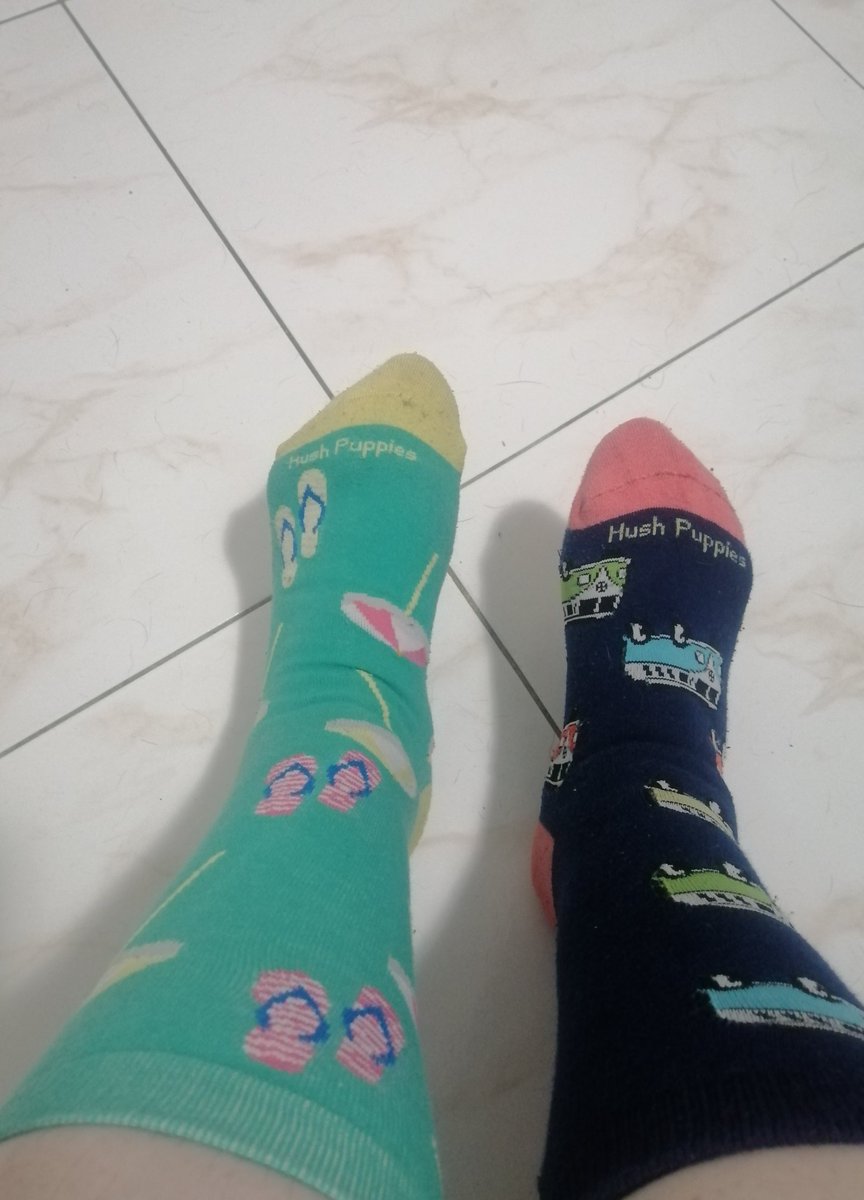 ferdiaze's tweet image. Hoy es un día para recordar la vulnerabilidad de nuestra salud mental y no olvidar que la intervención oportuna salva vidas, la fisica y la del espíritu. Abrazo a los y las colegas. #crazysocks4docs 
#mediaslocasparadrs