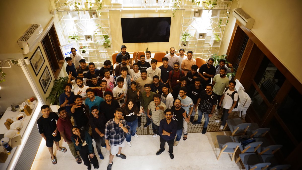 HashedEM's tweet photo. We had a fantastic time hosting 50+ passionate developers from Bengaluru at #HashedHaus for a web3 panel! Big thanks to our cohosts @lumoslabsHQ for their support in organizing this. We had top-notch developers in attendance, including panelists from our portfolio companies @FlintLabsHQ and @BuidlersTribe🚀