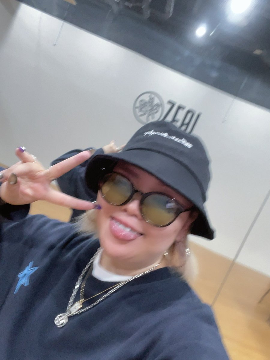 satsukiofficial's tweet photo. こんな大雨の中来てくれた生徒、ありがと☔️💓

来週は、水木ノアが代講してくれます✨
6月末まで無料キャンペーン中！
ZEALでボーカルレッスンやってること、もっと知れ渡って欲しい🥺🥺🥺

みんなお気軽に受けに来��〜！！
絶対今より歌えるように、声出るようにします😤✨ https://t.co/v2Xftoqz6N