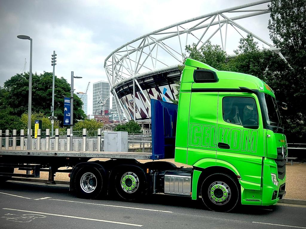 One word - STUNNING !! 💚💚💚👌
#celkom #pallettrack #stunning #proud #inlove #anylocation #anyload #london #joy